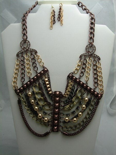 Encore Necklace Set